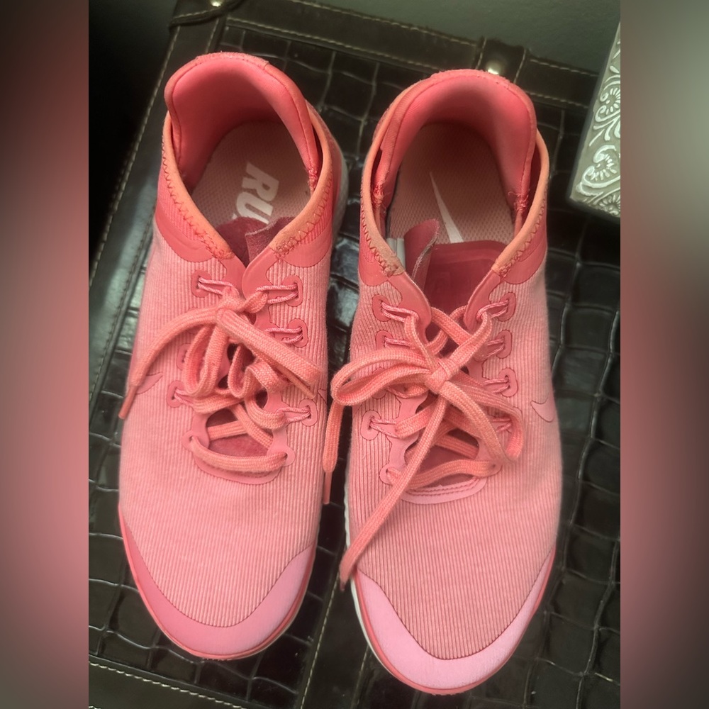 Nike Free RN Running Coral Pink Running Shoe AH5208-800 Women’s Sneaker Size 8.5 - Picture 2 of 7